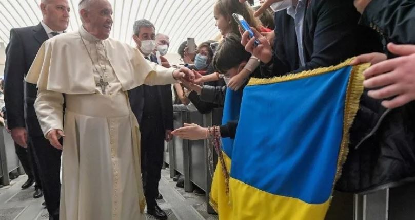 Ucrania dijo que una visita del Papa pondría fin a la guerra | Internacionales