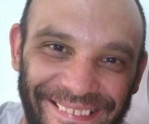 Motociclista discutió con otro conductor, lo siguió hasta la casa, lo apuñaló y lo mató | Actualidad