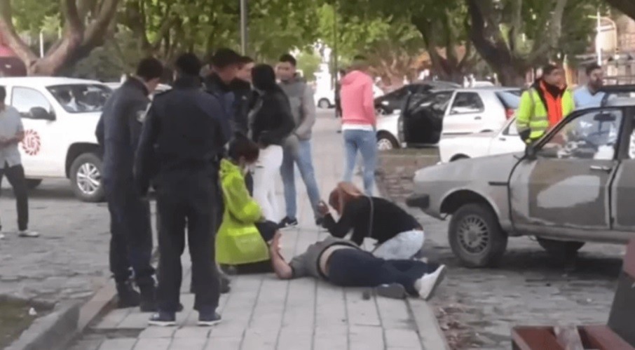 Le partió un adoquín en la cabeza porque se negó a convidarle un cigarrillo | Actualidad