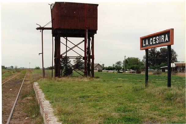 Un camionero murió electrocutado tras caer un poste en el sur provincial | Córdoba