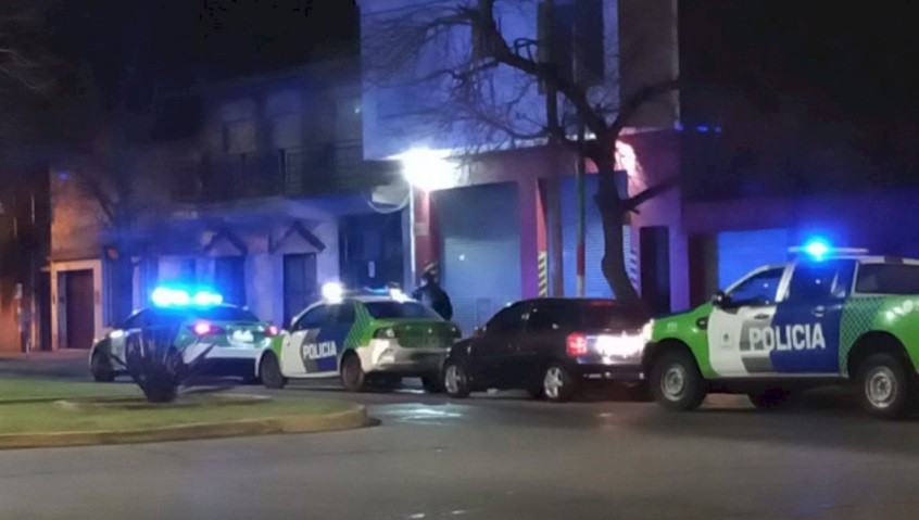 La Plata: joven de 19 años denunció que un hombre se metió en su cama cuando dormía y la violó | Actualidad