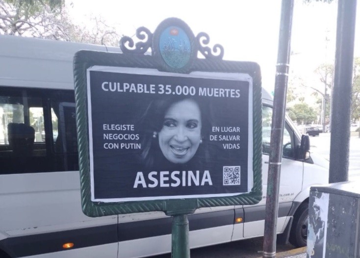 "Se empeñan en dividirnos": Alberto Fernández repudió los afiches contra Cristina Kirchner | Política y economía