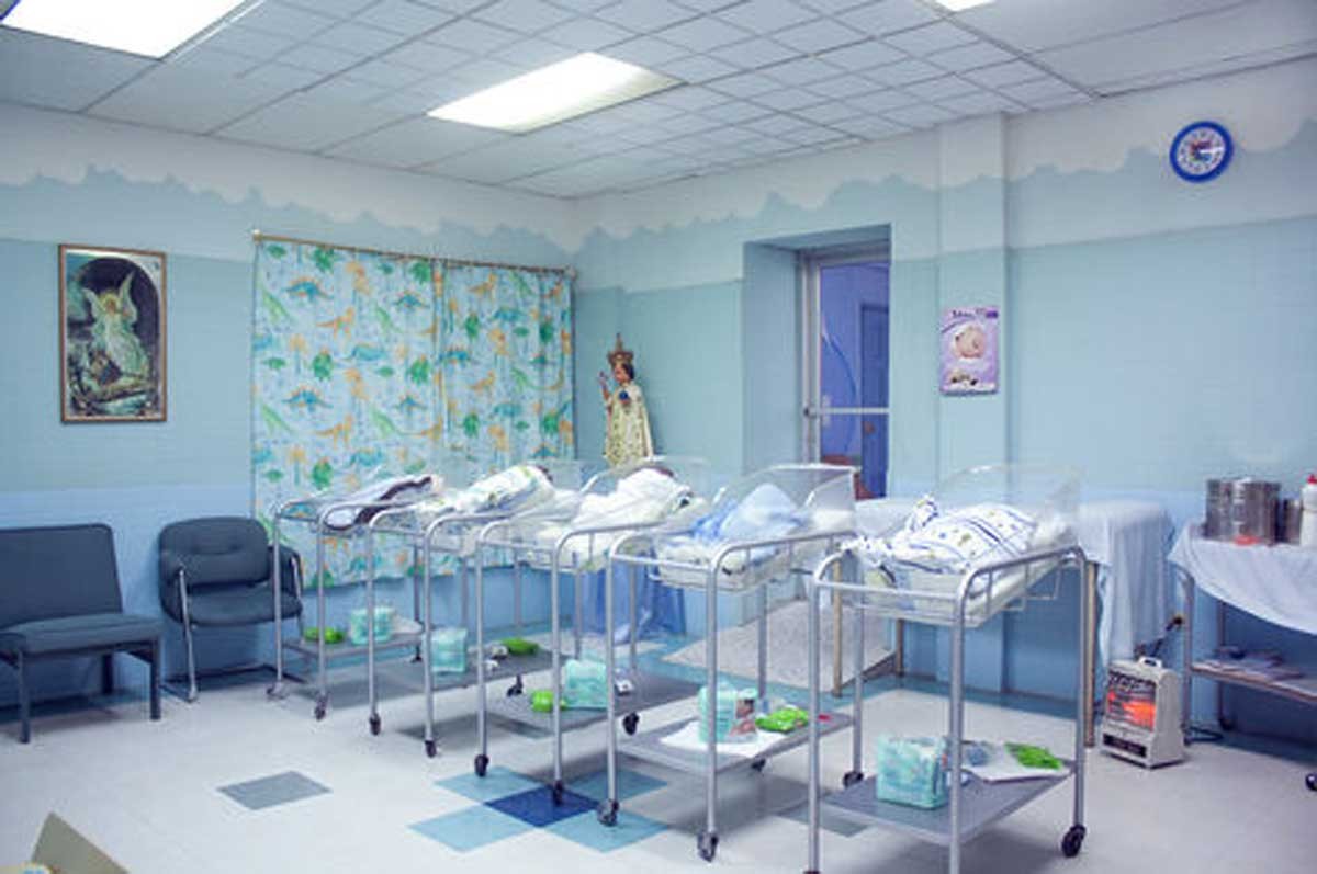 El Gobierno británico pide disculpas por la muerte de 200 bebés en una maternidad durante 20 años | Internacionales