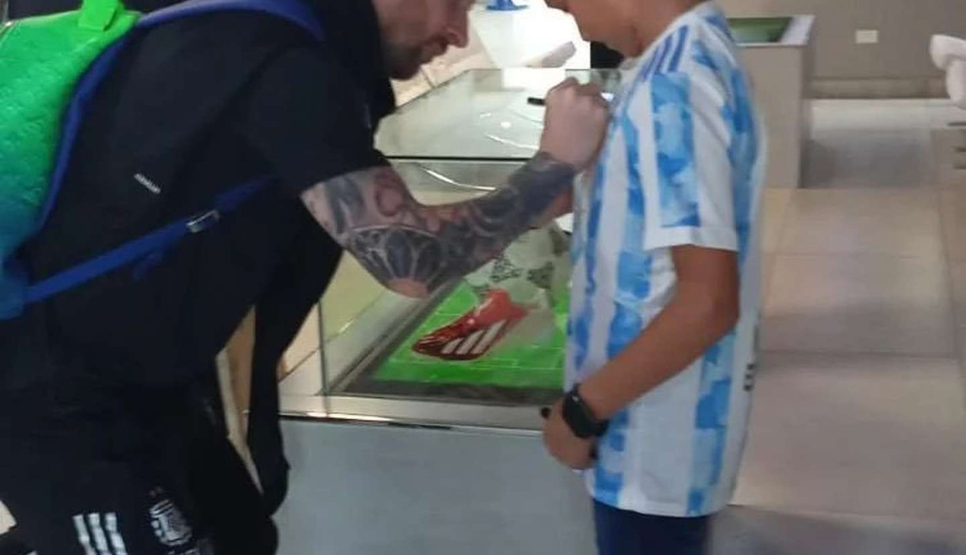 Messi sorprendió a un niño de 12 años que le pintó un cuadro (1) | Deportes