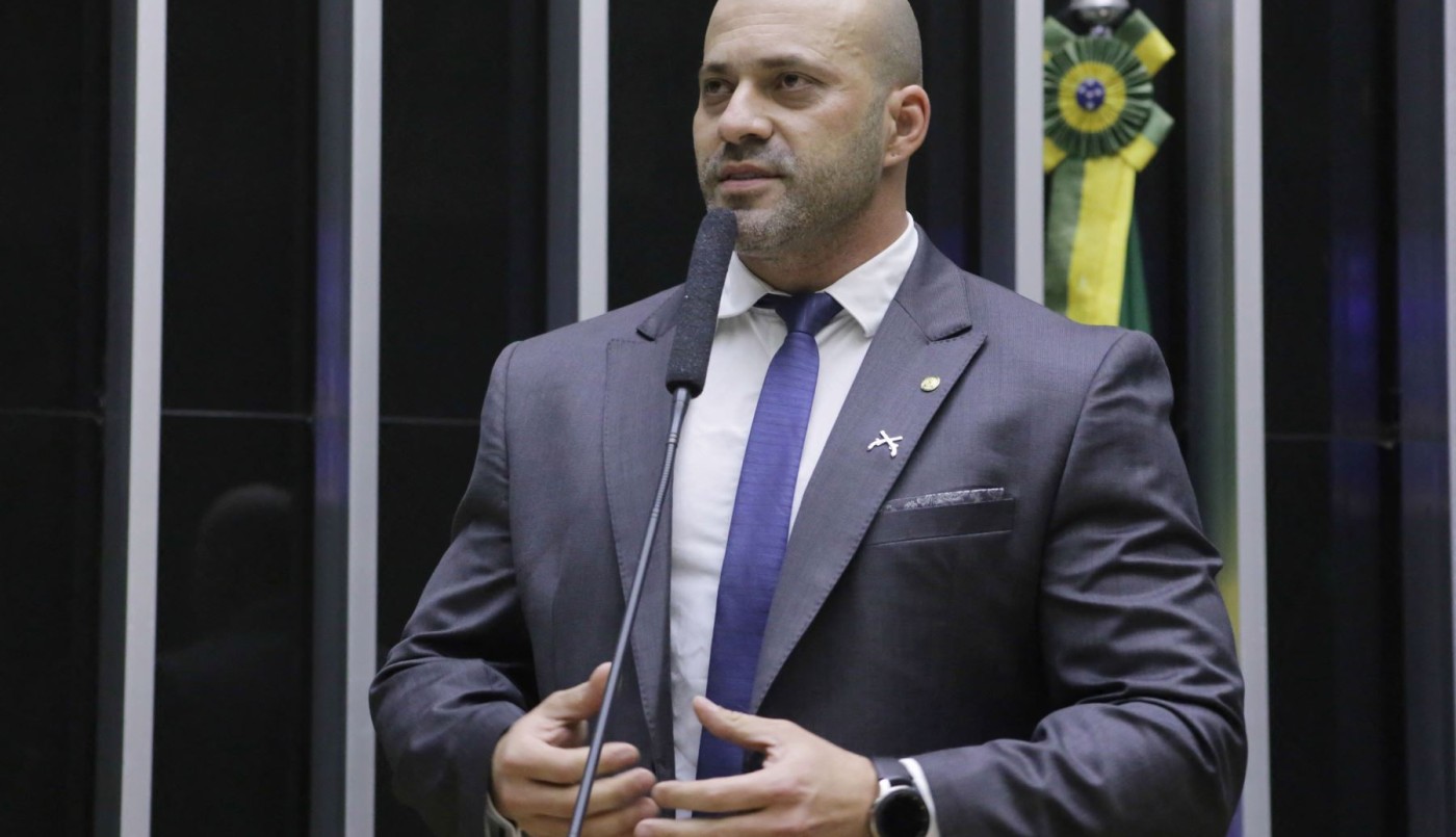 Un Diputado brasileño se atrincheró en Congreso desafiando orden de Corte Suprema | Internacionales