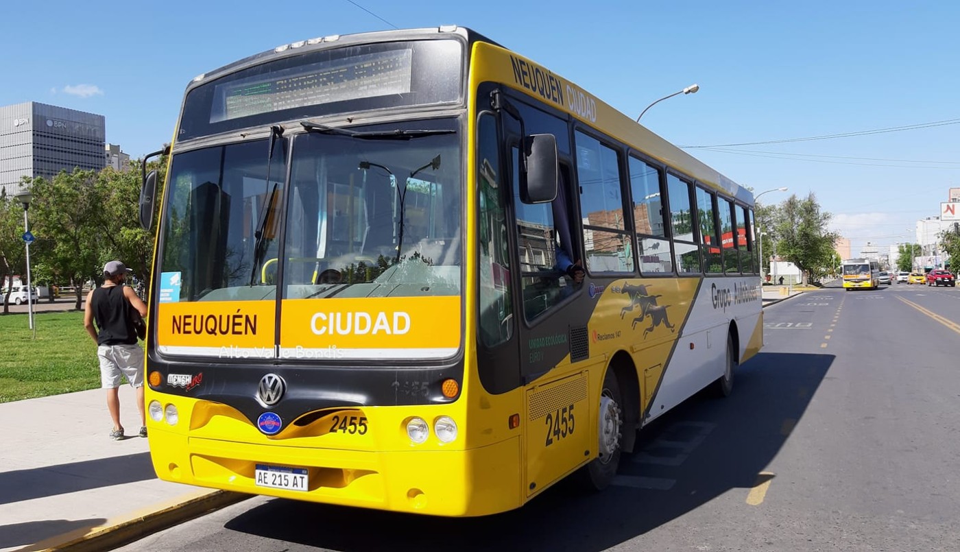 Autobuses podrían reducir su servicio en Neuquén por la falta de gasoil | Actualidad
