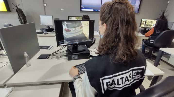 A partir de hoy se aplican de manera efectiva las multas por infracciones verificadas a través de videocámaras | Córdoba