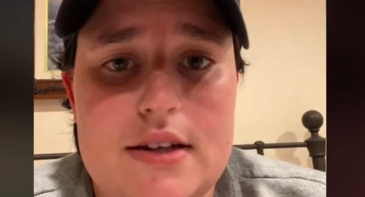 Apareció una mancha en su uña, vivió 10 años creyendo que era algo “cool” y supo la verdad: “Mi corazón se detuvo” | Internacionales