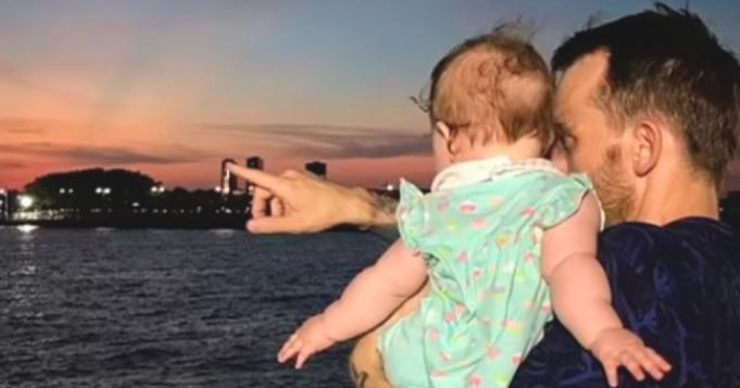 Arrestaron al hijo del escritor Paul Auster tras la muerte por sobredosis de su beba | Internacionales