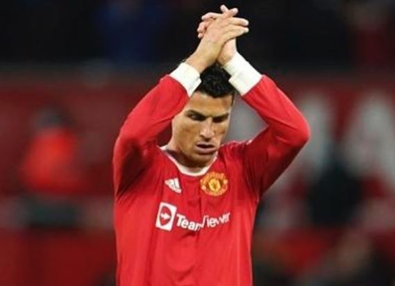 Cristiano agradeció el homenaje de los hinchas del Liverpool por el fallecimiento de su hijo | Deportes
