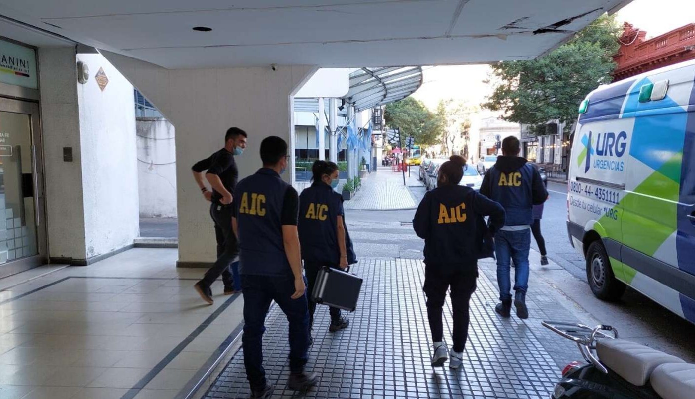 Sigue la búsqueda de la pareja de la mujer que apareció muerta en el jacuzzi de un hotel | Actualidad