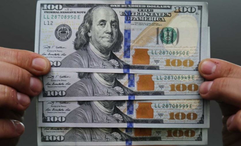 El dólar blue subió por sexto día consecutivo y se disparó a $212,50 | Política y economía