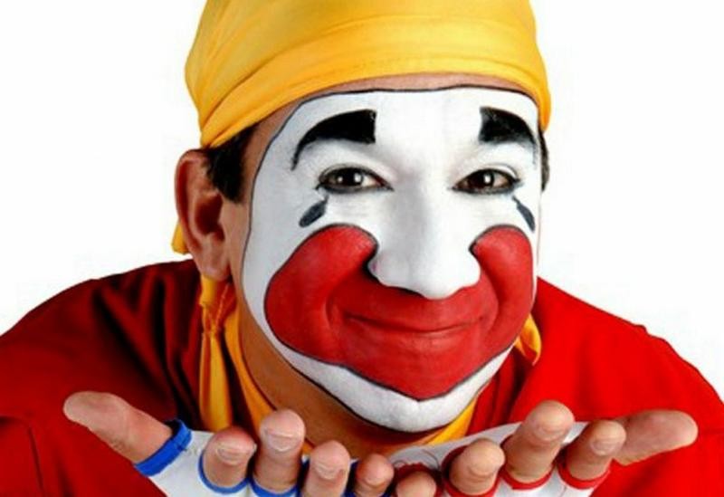 Piñón Fijo reveló su estrategia  para evitar que le saquen fotos sin maquillaje | Espectáculos