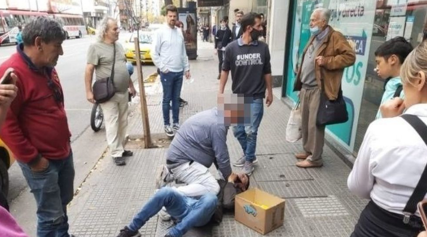 Inseguridad: víctima de robo redujo al ladrón hasta que llegó la policía | Córdoba