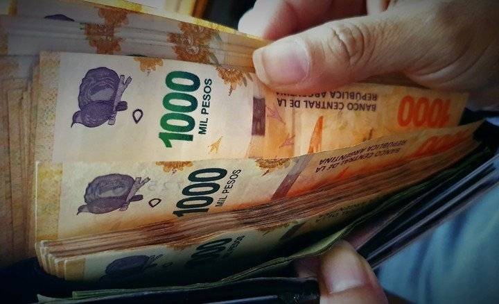 Refuerzo de Ingresos: Este jueves comienza el pago de la primera cuota de $ 9.000 | Actualidad