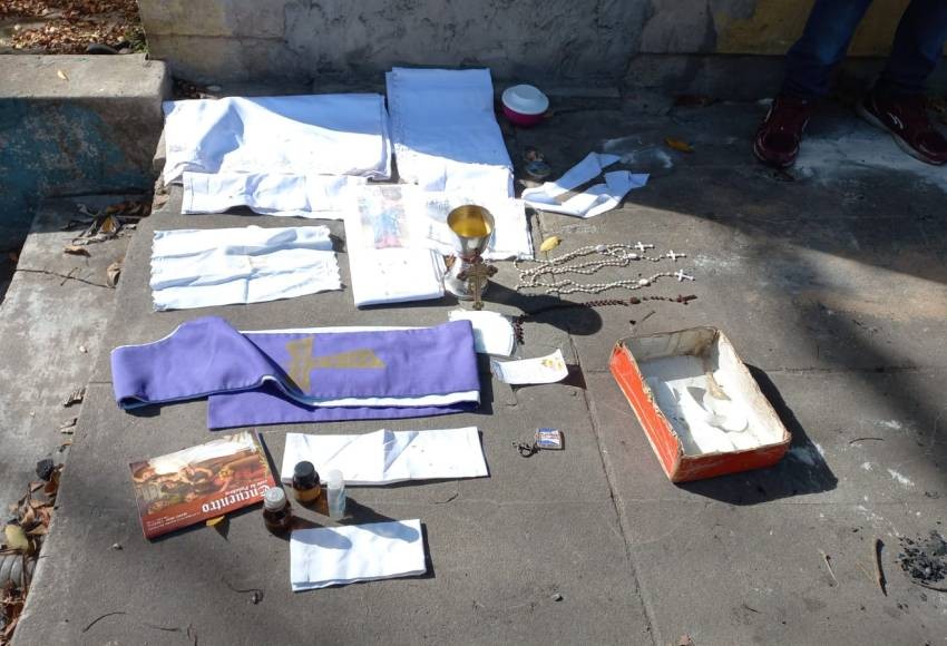 Robaron en una iglesia y se llevaron hasta la sotana del cura | Actualidad