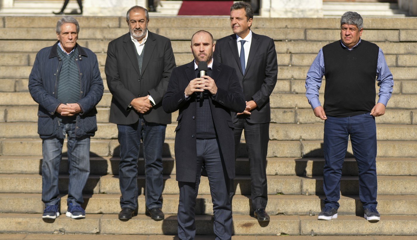 Ganancias: elevaron el piso a $280.792 y excluyeron del pago al próximo aguinaldo | Política y economía