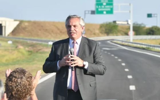 Fernández: "Dejando de hacer lo que el Estado debe hacer, cualquiera logra el déficit cero" | Política y economía