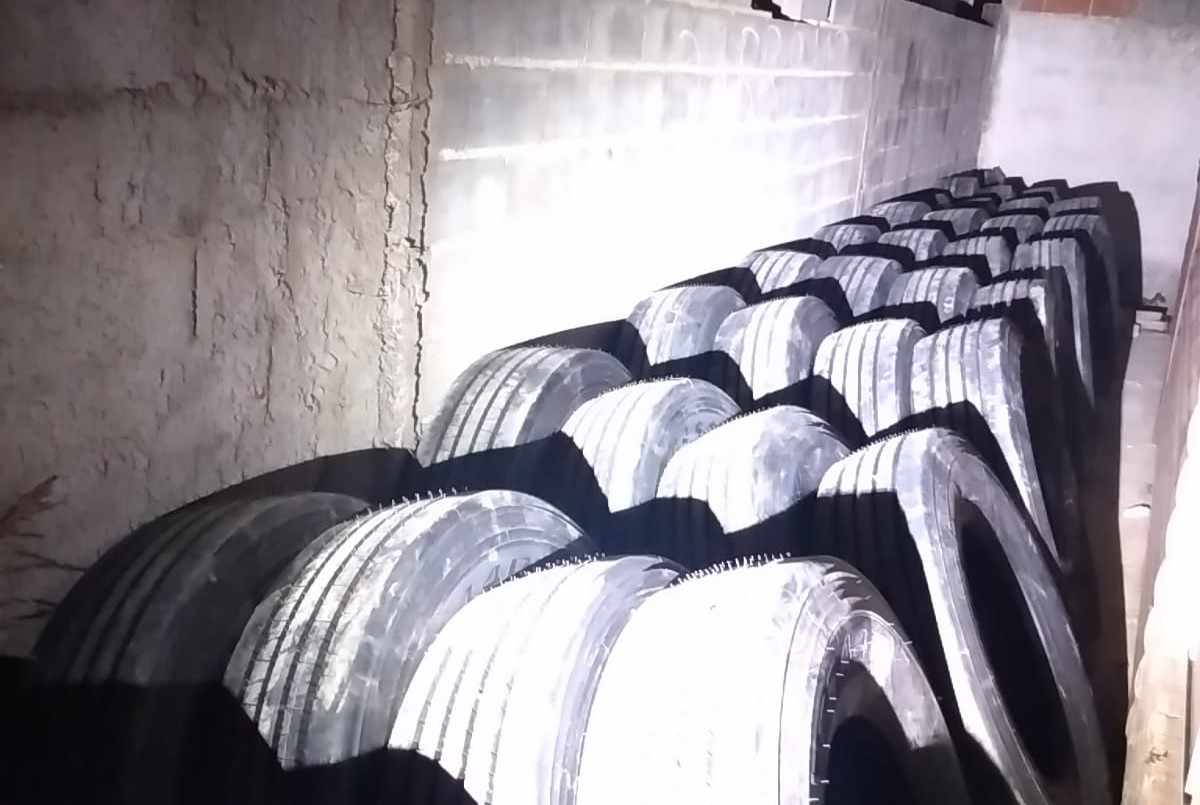 Cayó una banda que robaba cubiertas de camiones y tractores | Córdoba