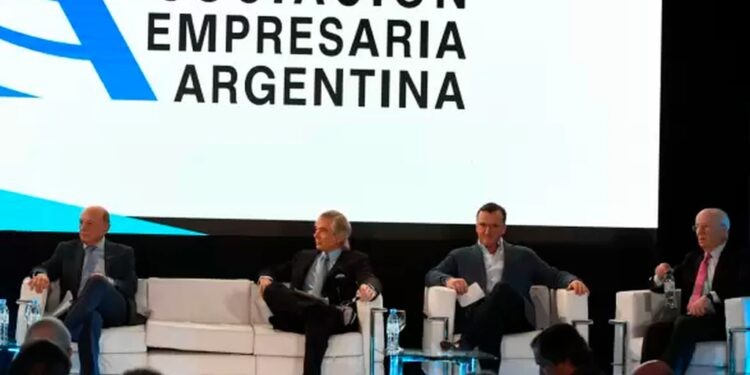 Ante empresarios, Alberto Fernández pidió mejorar la distribución de ingresos | Política y economía