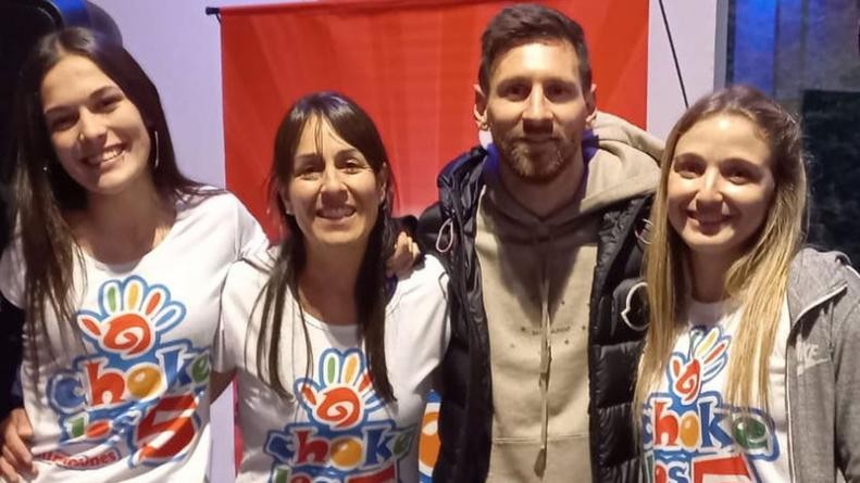 Lionel Messi apareció en un cumpleaños infantil en Rosario y sorprendió a todos | Deportes