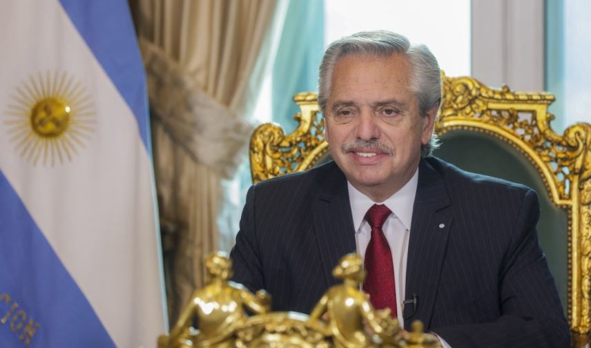 Fernández, tras la suba del riesgo país y la baja de los bono: "Se va a ir ordenando paulatinamente" | Política y economía