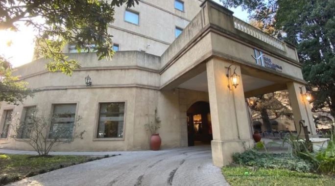 Allanan el hotel de Canning donde están los venezolanos y los iraníes del avión retenido en Ezeiza | Política y economía