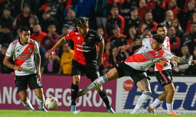 River cayó ante Colón y sigue sin victorias en el torneo | Deportes