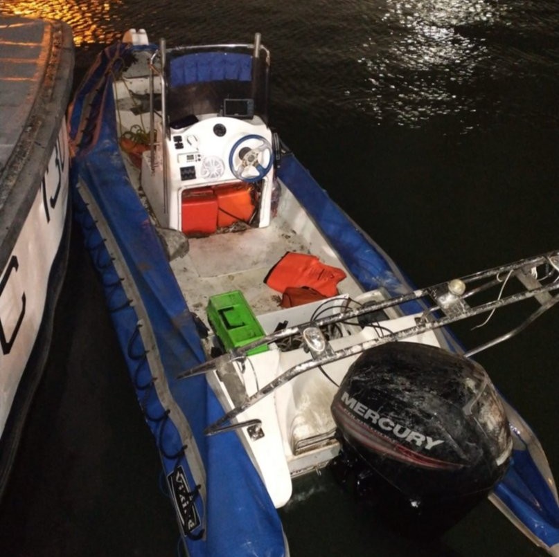Enigma en Bahía Blanca: hallan una lancha a la deriva y buscan a su dueño | Actualidad