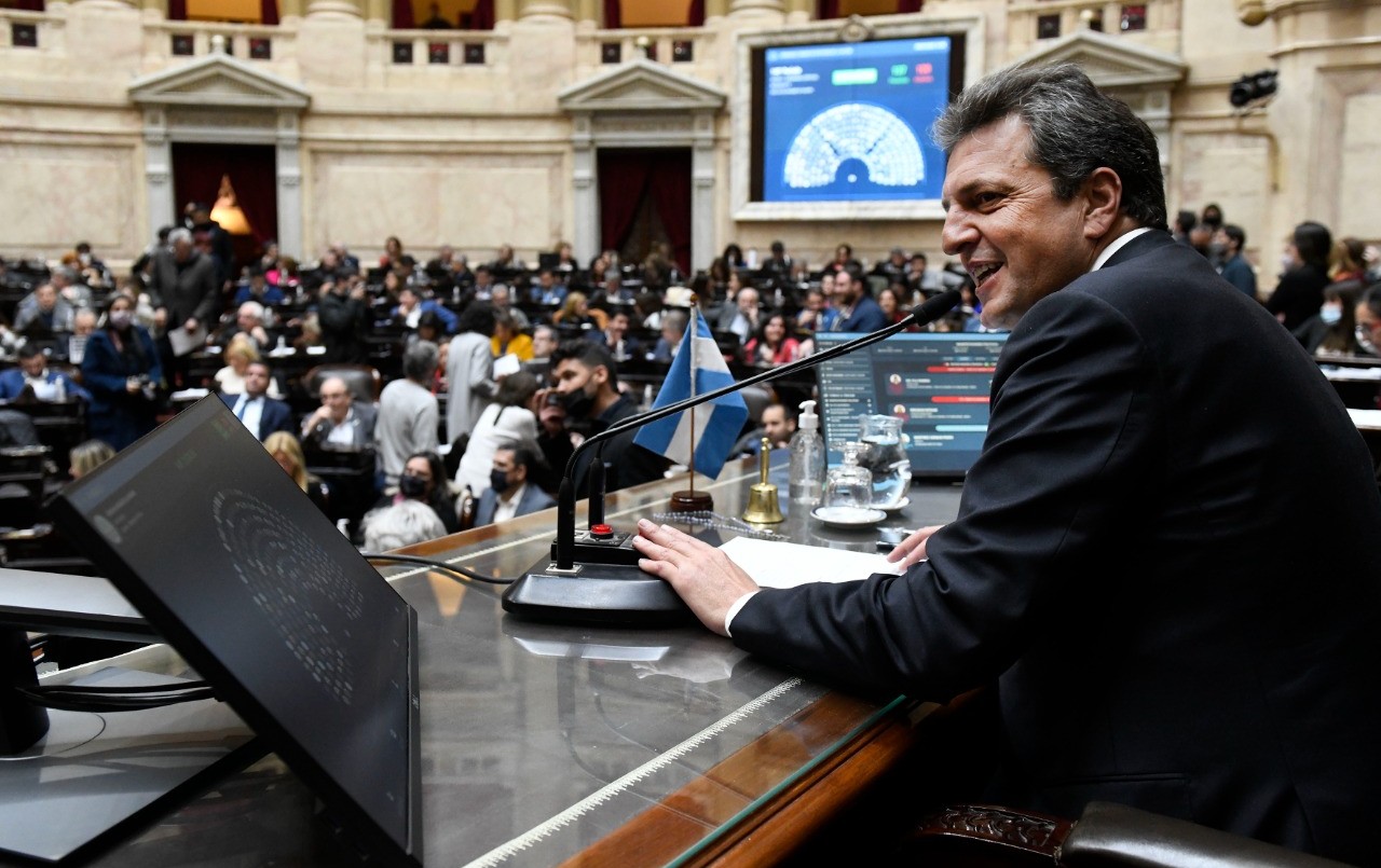 Massa destacó la aprobación de las leyes de incentivo fiscal a la Industria Automotriz y de promoción a la Bio y Nanotecnología | Política y economía