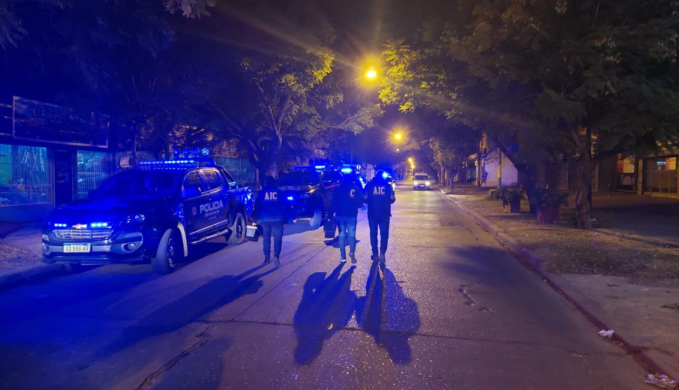 Asesinaron a un joven de 22 años y demoraron a tres pibes que tenían una pistola | Actualidad