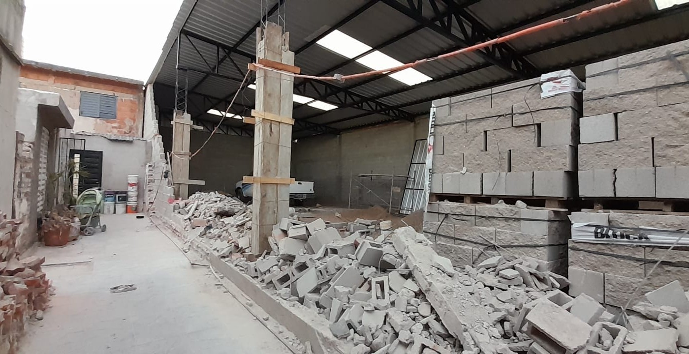 Se desplomó una pared y se salvó de milagro | Córdoba