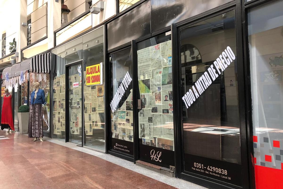 La crisis golpea fuerte en las galerías comerciales del centro | Córdoba