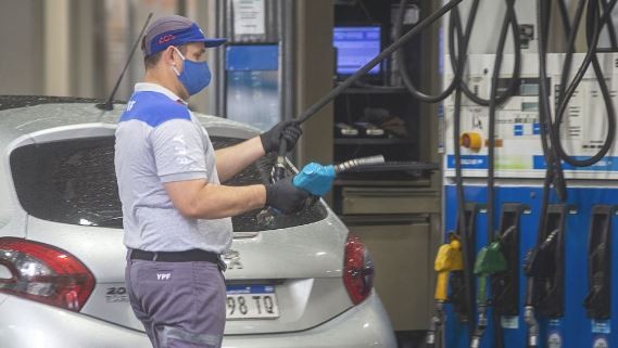 YPF retrotrajo aumentos que se habían producido en algunas ciudades del país | Política y economía