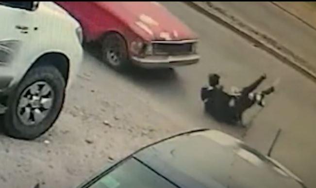 Morón: Un chico de 15 años evitó un robo pero lo atropellaron | Actualidad