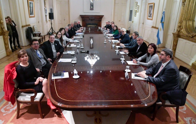 En medio de la disparada del dólar blue, Batakis enfrentó su primera reunión de Gabinete | Política y economía