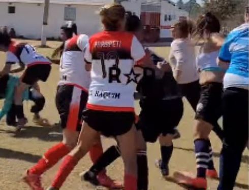 Un partido de fútbol femenino en Jujuy terminó en una batalla campal entre las jugadoras | Actualidad