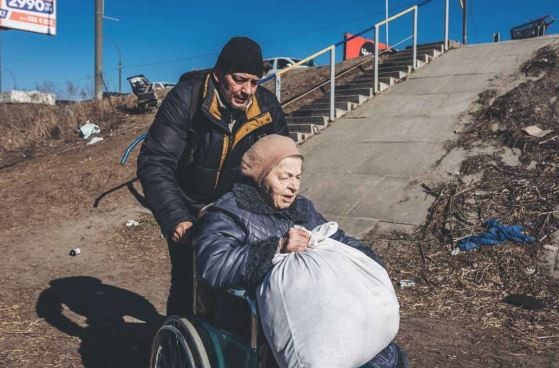 Ucrania: para el ministro de Salud, la población envejeció diez años en los cinco meses de guerra | Internacionales