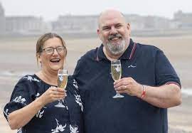 Ganaron más de 4 millones de euros en la lotería y las dos primeras compras que hicieron fueron insólitas | Internacionales