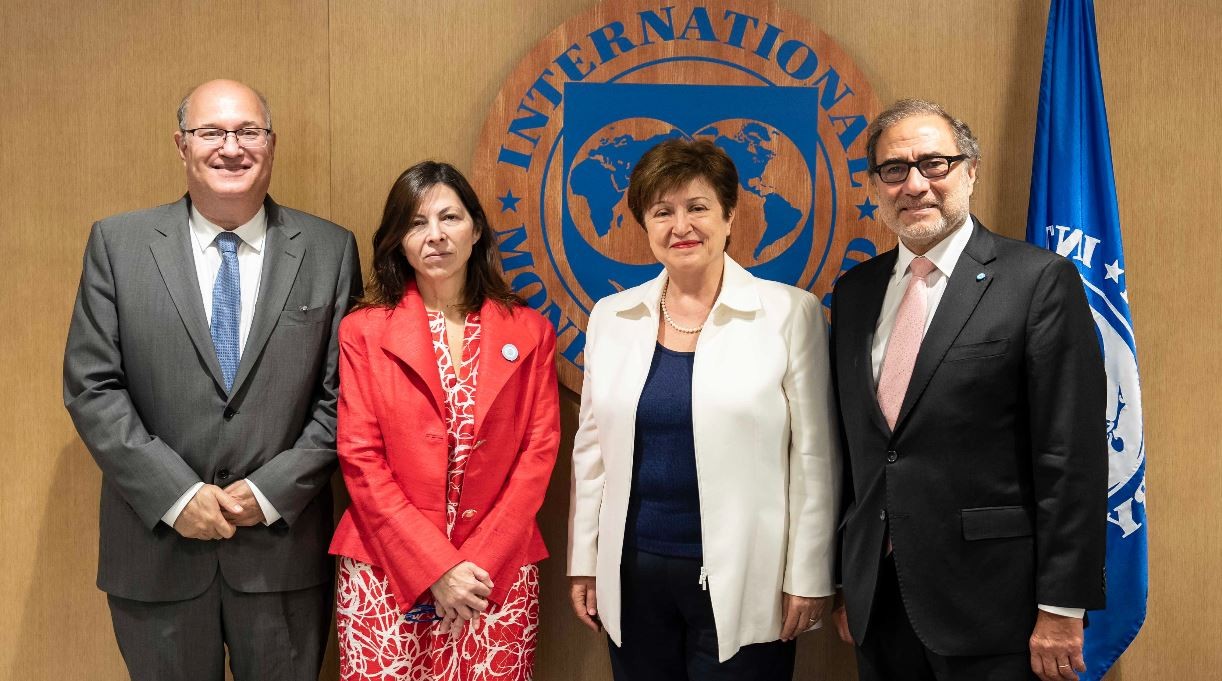 Kristalina Georgieva destacó los "esfuerzos iniciales" de Batakis para bajar el déficit fiscal | Política y economía