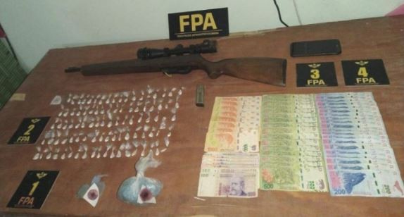 Un hombre obligaba a su hijo a vender drogas y amenazaba a los vecinos para que no lo denunciaran | Córdoba