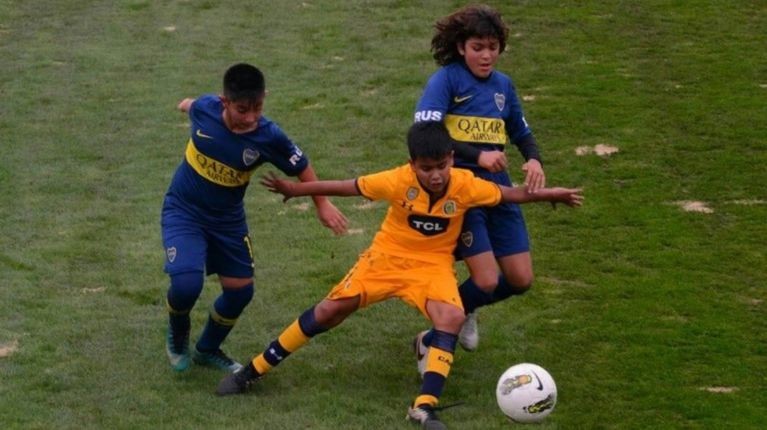 El relato de la mamá del futbolista juvenil rosarino asesinado: "Él me iba a sacar de este barrio peligroso" | Actualidad