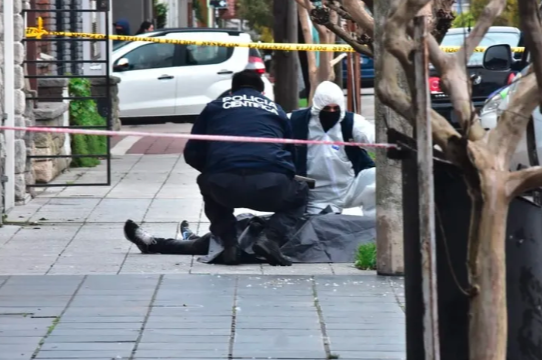 El caso del tirador anónimo que baleó a tres ladrones y mató a uno: el rastro de la fuga de "Convulsión" | Actualidad