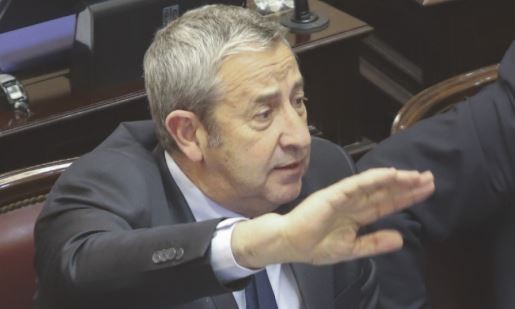 Cobos propone un Servicio Cívico Voluntario para que los jóvenes terminen sus estudios obligatorios | Política y economía