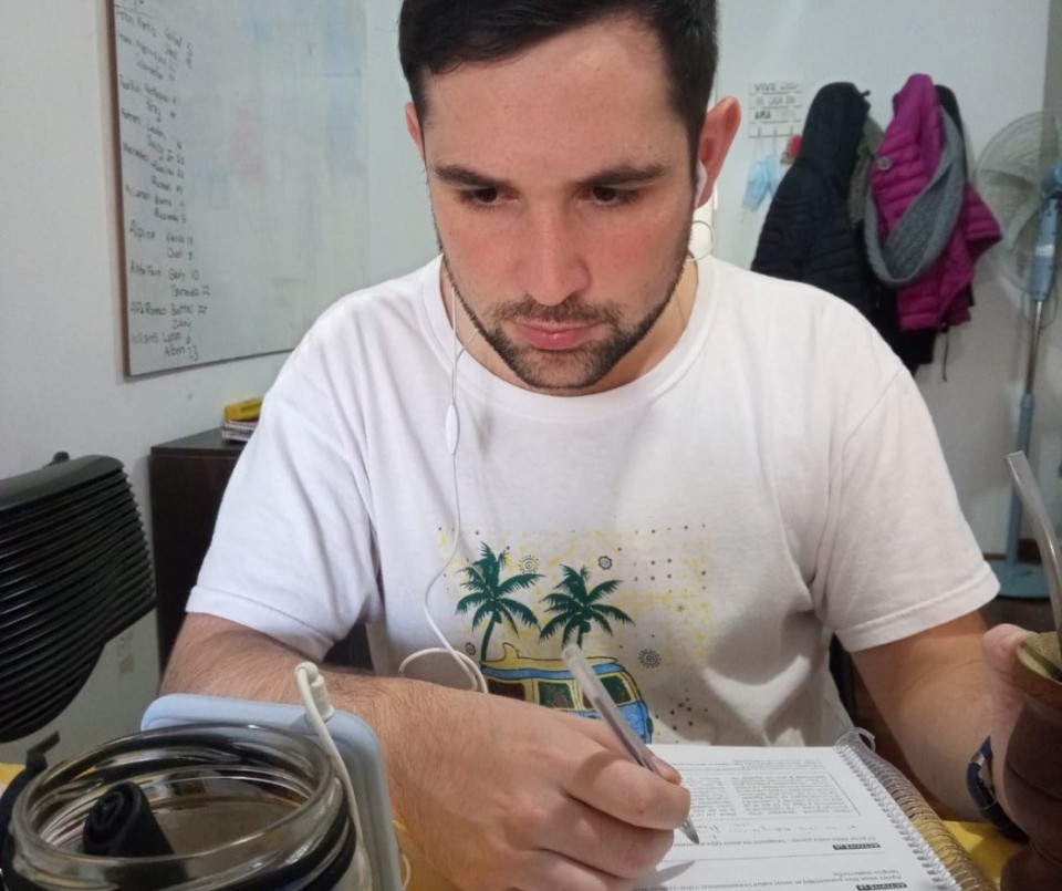 Se ganó una beca para Francia, pero le robaron la valija y documentación | Córdoba