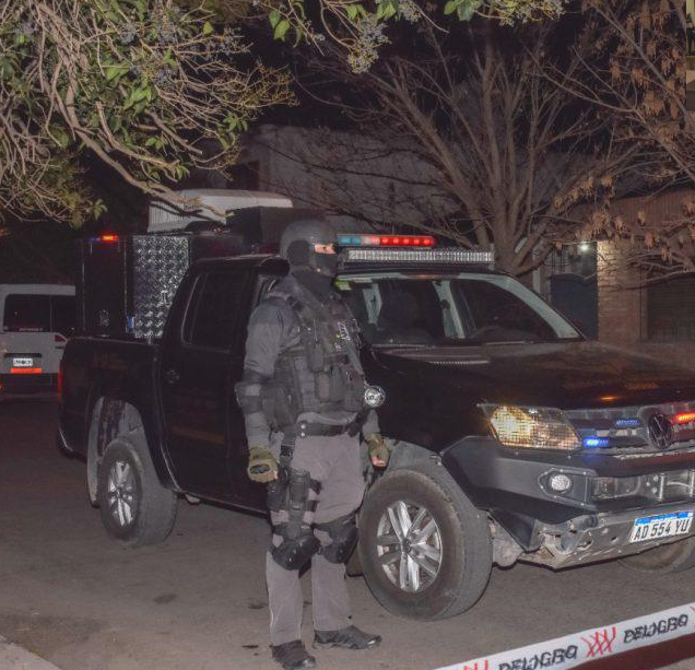 Diez detenidos en allanamientos: FPA desarticuló organización liderada por una familia | Córdoba