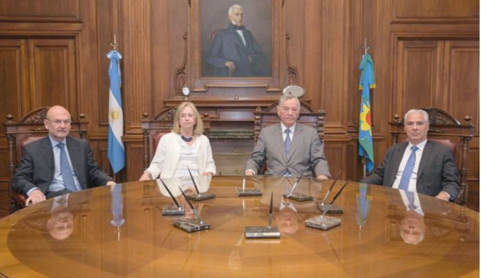 Suspendieron a una jueza de Familia bonaerense por “negligente gestionamiento” de su juzgado | Política y economía