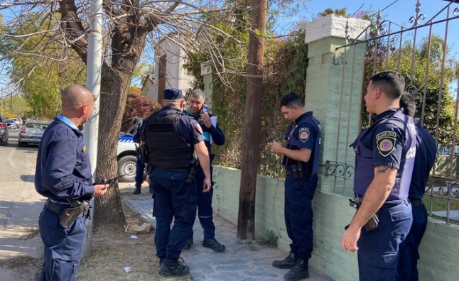 Calles violentas: discutieron en la zona norte, uno persiguió al otro y lo baleó en zona sur | Córdoba