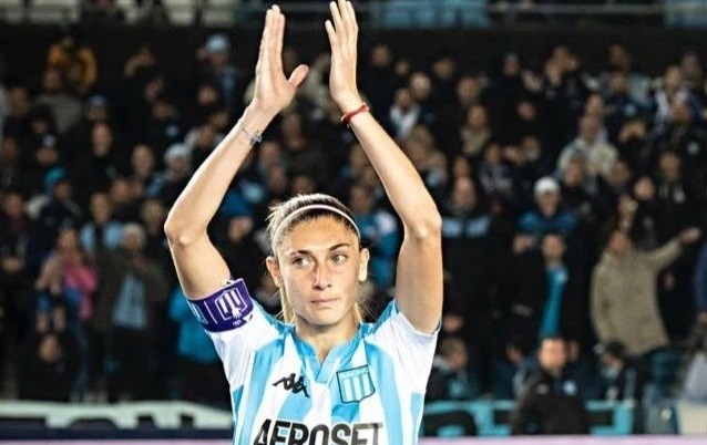 Histórico: primera transferencia de una futbolista nacional al exterior | Deportes