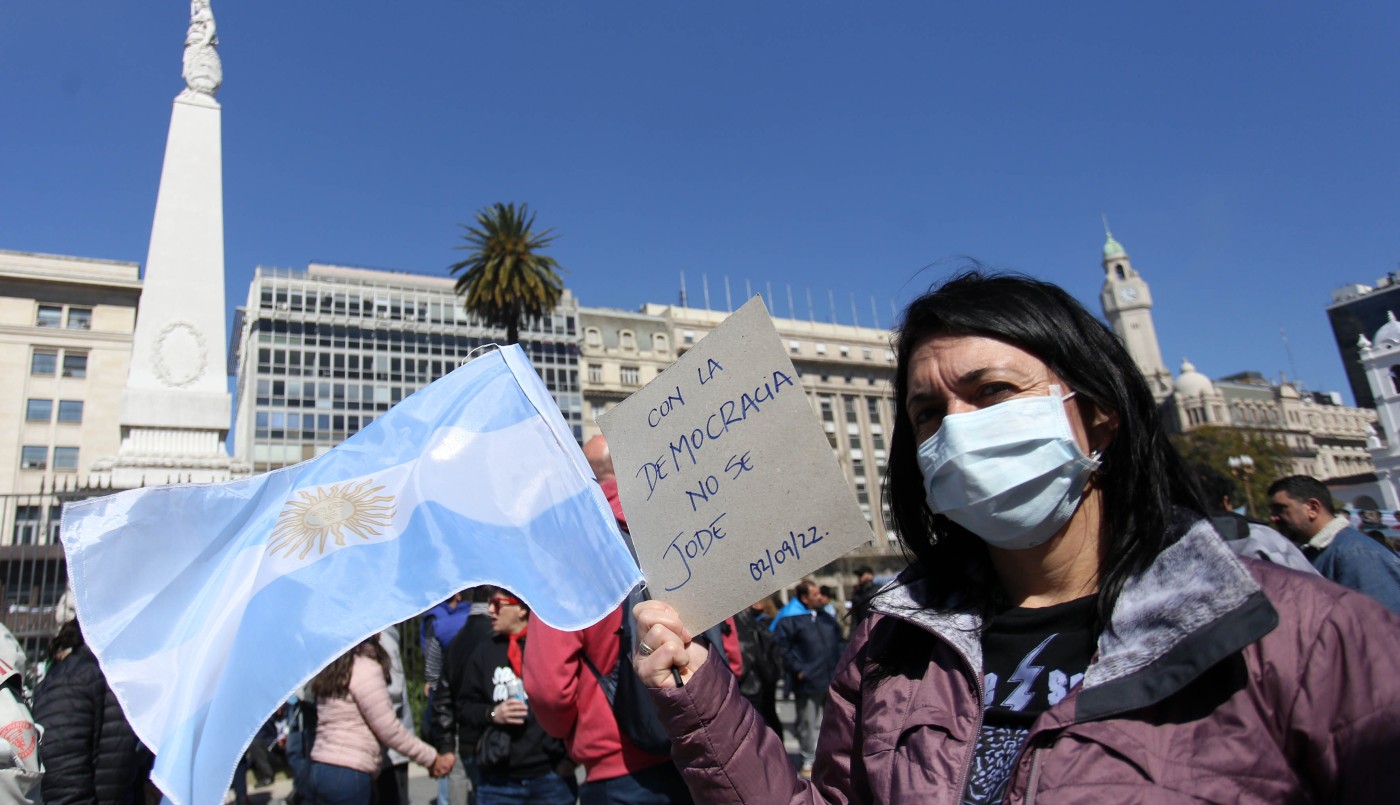 Ataque a Cristina Kirchner: marcha en "defensa de la democracia" | Política y economía